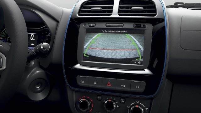 Dacia Spring Electric navigatiescherm en camera
